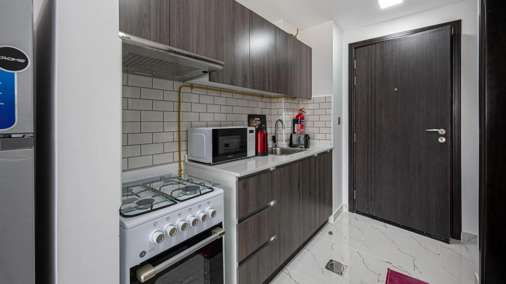 Chic Urban Retreat Immerse Yourself In Comfort Dubai