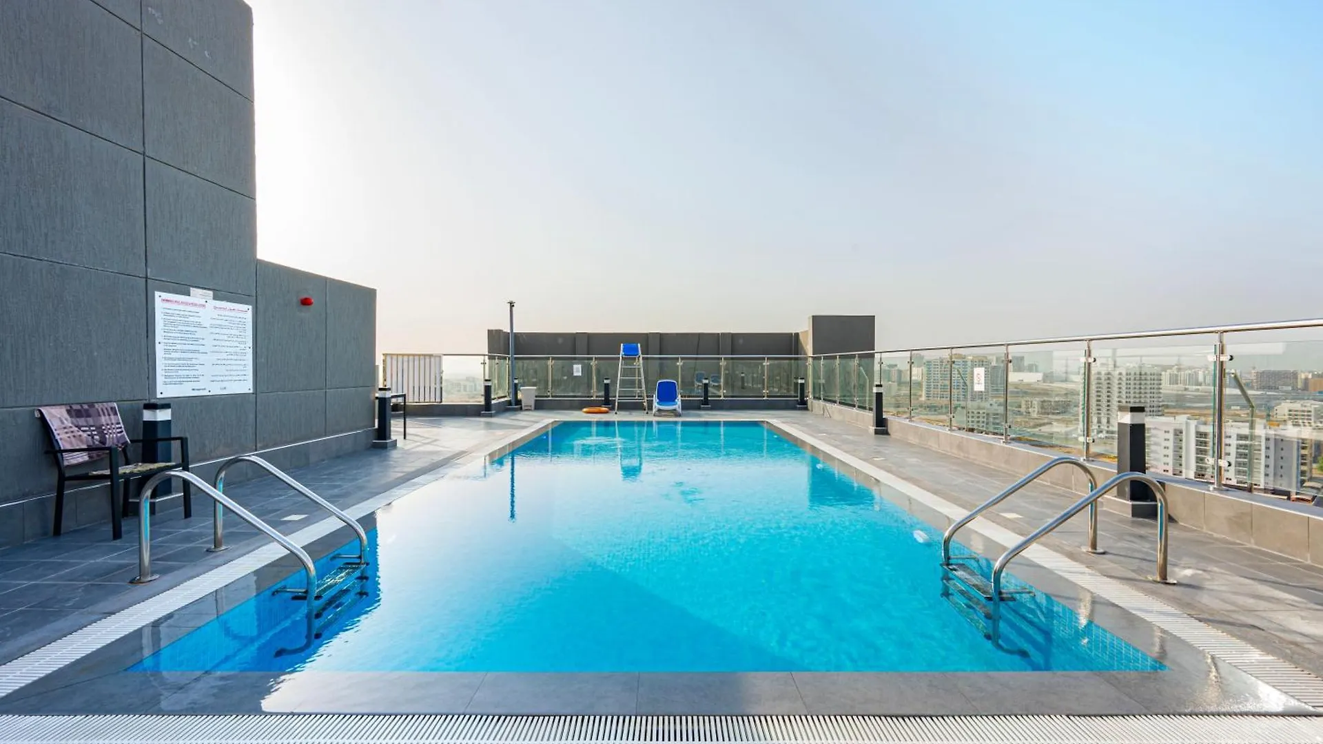 Apartment Chic Urban Retreat Immerse Yourself In Comfort Dubai