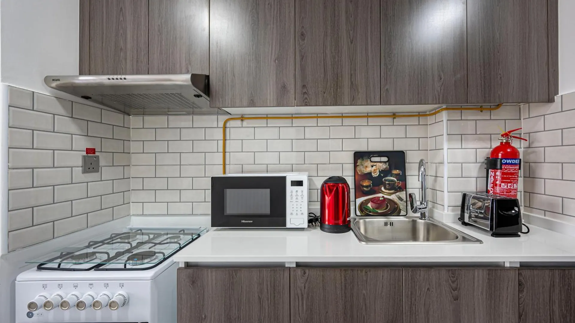 Apartment Chic Urban Retreat Immerse Yourself In Comfort Dubai United Arab Emirates